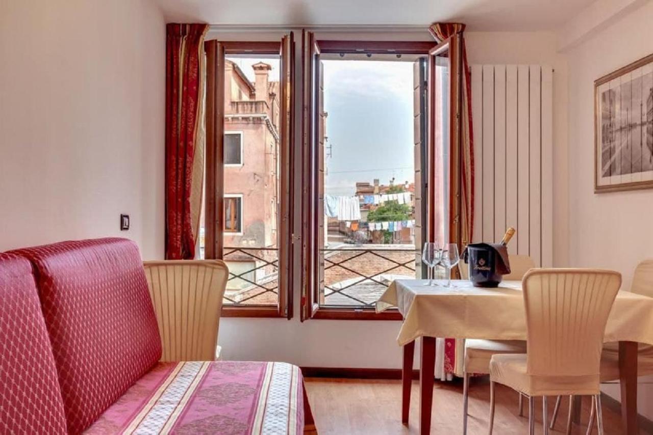 Appartement Heart Of Biennale à Venise Extérieur photo