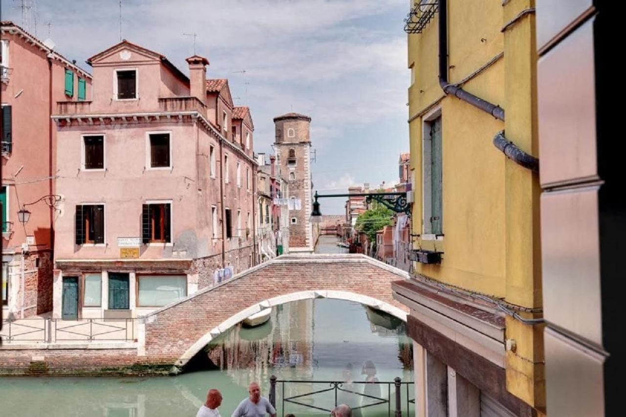 Appartement Heart Of Biennale à Venise Extérieur photo